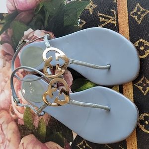 Gucci gg Interlocking Heart Thong Sandals